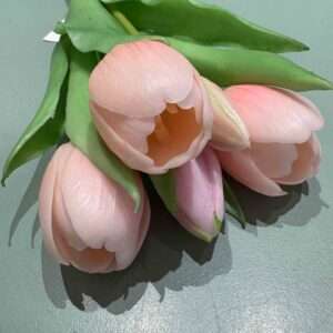Tulipanes artificiales ultra realistas